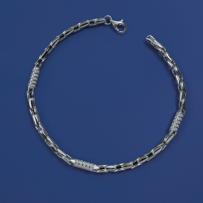 Sleek Shine Link Bracelet – 925 Silver with Embedded Zircon Highlights